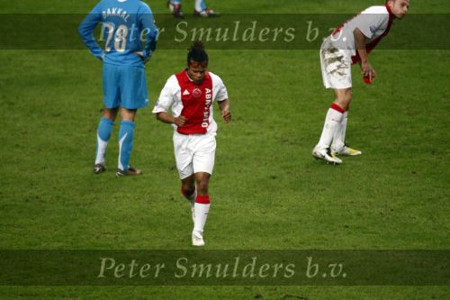 Amsterdam, 30 Januari 2008 Kompetitiewedstrijd AJAX-PSV, eindstand 0-2
Seizoen 2007/2008
Trieste afgang voor Edgar Davids die enkele minuten voor tijd door een harde charge ROOD kreeg