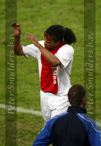 Amsterdam, 30 Januari 2008 Kompetitiewedstrijd AJAX-PSV, eindstand 0-2
Seizoen 2007/2008
Trieste afgang voor Edgar Davids die enkele minuten voor tijd door een harde charge ROOD kreeg