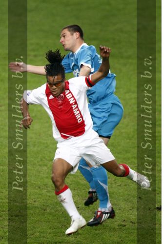 Amsterdam, 30 Januari 2008 Kompetitiewedstrijd AJAX-PSV, eindstand 0-2
Seizoen 2007/2008
Edgar Davids in duel met Danny Koevermans