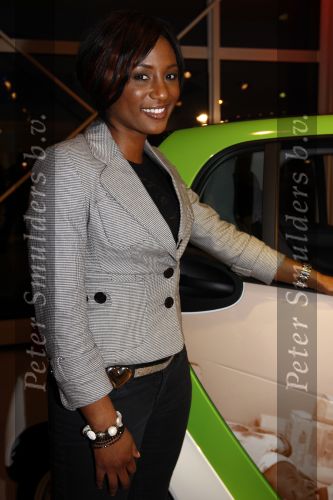 Amsterdam 15 januari 2008
Edsilia Rombley krijgt smart auto voor haar goede doel.