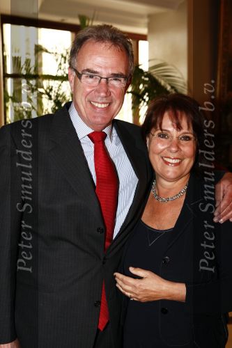 Noordwijk 17 mei 2009
Feest Astrid Engels bij de hotels van Oranje. Edvard Niessing met vriendin
Peter Smulders bv