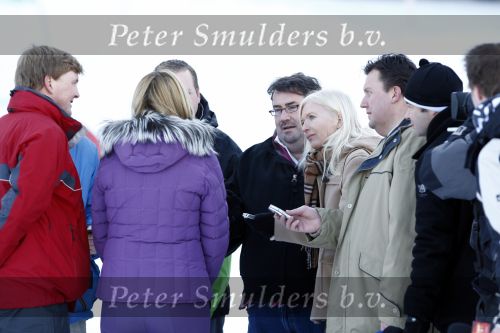 Lech 10 februari 2008
Fotosessie Koninklijke familie. Aanwezig waren Koningin Beatrix Maxima Prins Willem Alexander Amalai Alexia Ariane Prins Constantijn Prinses Laurentien Eloise Claus Cazimir en Elenore. Annette de Vries Marc v d Linden en Edwin Bredius
Peter Smulders bv
Peter Smulders bv