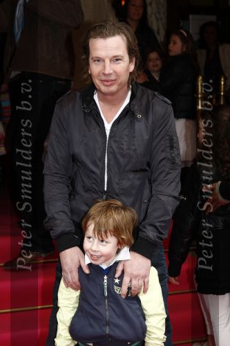 Amsterdam 4 april 2009
Premiere Limo in Tuschinski. Edwin jansen met zoontje
Peter Smulders bv