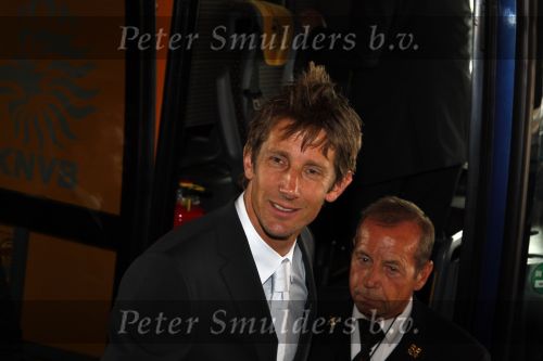 Noordwijk 3 juni 2008
Het Nederlands elftal vertrekt vanaf hotel huis ter Duin naar Schiphol voor het EK voetbal in Zwitserland en Oostenrijk. 
Edwin v d Sar