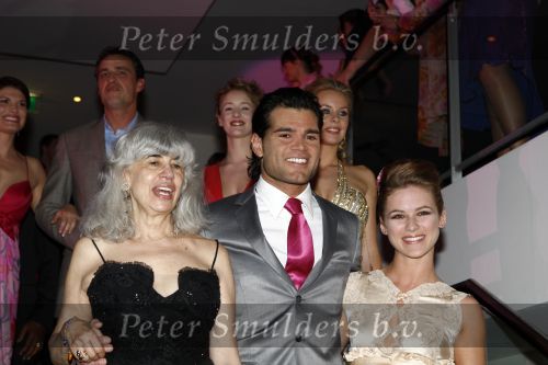 Utrecht 9 maart 2008
Premiere Dirty dancing met oa Martin v Bentem Anouk v Nes Jette Carolijn v d Berg Frances de Jong Chris Tates ea in het Beatrix theater. Eleanore Bergstein
Peter Smulders bv