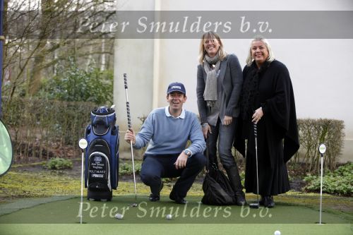 Kaatsheuvel 29 maart 2009
15 jarig bestaan van Princess in de efteling. Dorien en Els Ouborg aan het golfen bij Rolf Muntz
Peter Smulders bv