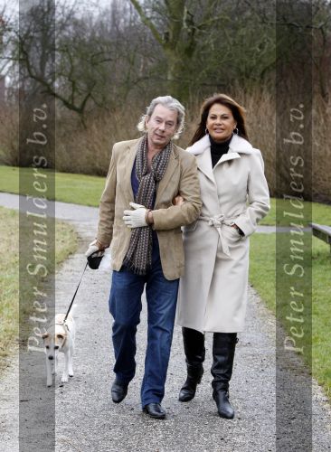 Amstelveen 20 februari 2009
Els v Lunteren met partner Taco en hond aan het wandelen.
Peter Smulders bv