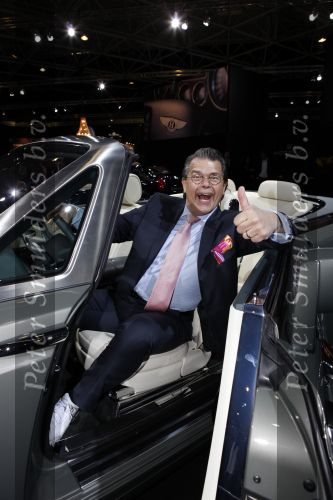 Amsterdam 5 april 2009
Emile Ratelband in een nieuwe rolls royce cabrio. Emile heeft zelf een nieuwe Rolls besteld.
Peter Smulders bv