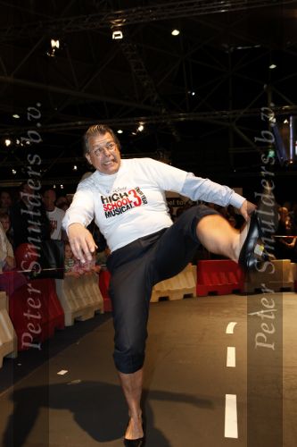 Amsterdam 5 april 2009
Hakkenrace op auto rai georganiseerd door Disney. Emile Ratelband
Peter Smulders bv