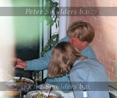 Den Haag , 22 augustus 1998
Emily Bremers samen met Prins Willem Alexander dinerend
in een Haags restaurant.