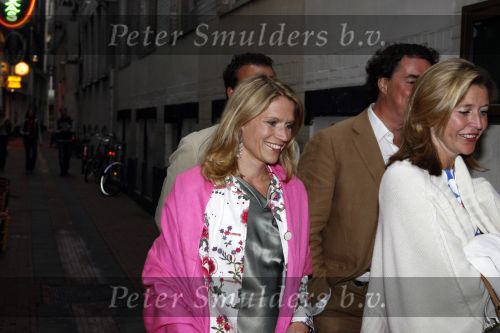 Amsterdam 31 mei 2008
Prins Maurits en Prinses Marilene vrieren hun 10 jarig huwelijksfeest in de supper Club. 
Emily Bremers met man en Vanessa Loudon