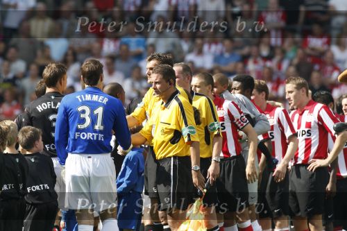 Eindhoven, 23 September 2007 Seizoen 2007/2008 Kompetitewedstrijd PSV-Feyenoord, eindstand 4-0
Scheidsrechter Eric Braamhaar