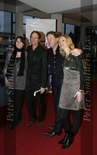 Tilburg, 20 Januari 2008
 Premiere FAME in de stadsschouwburg van Tilburg
op de foto Eric v Tijn men Henkjan Smits met hun vrouwen