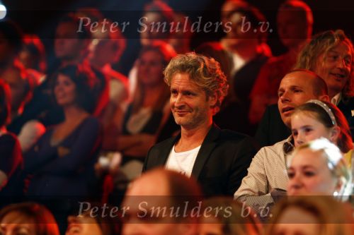 Hilversum 9 mei 2009
Finale x factor in studio 22 met Lisa en Rachel. Martijn Krabbe en Wendy v Dijk presenteren x factor. Erland Galjaard
Peter Smulders bv