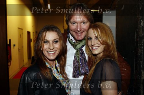 Amsterdam 2 maart 2009
Modeshow Jos Raak bij Loods 6 in Amsterdam. Erwin kettman  met Anita Heilker en dochter
Peter Smulders bv