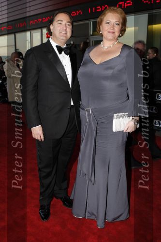 Rotterdam 16 december 2007
premiere Evita in het nieuwe Luxor theater. Erwin v Lambaart met vrouw