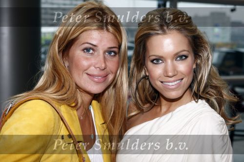 Amsterdam 16 maart 2008
Estelle Gullit bij modeshow van Danie Bles. Estelle met Sylvie v d Vaart
Peter Smulders bv