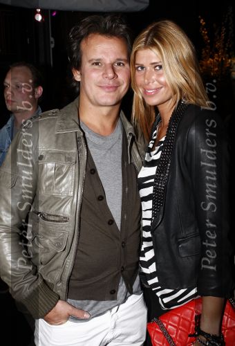 Amsterdam 30 januari 2009
Modeshow Blue Blood tijdens de amsterdam fashion week. Estelle Gullit met Leco v Zadelhoff
Peter Smulders bv