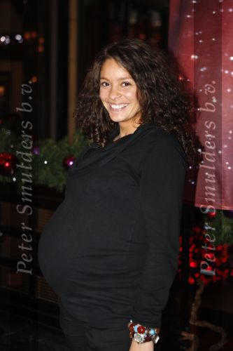 Amsterdam 3 december 2007
Presentatie nieuwe motorola telefoon in het holland casino. Fajah Lourens hoogzwanger