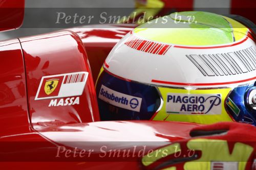 Barcelona 11 maart 2009
Test dag voor de formule 1 teams op het circuit van Barcelona. Felipe Massa voor Ferrari
Peter Smulders bv