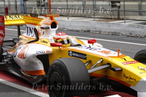 Barcelona 11 maart 2009
Test dag voor de formule 1 teams op het circuit van Barcelona. Fernando Alonso in een ING Renault
Peter Smulders bv