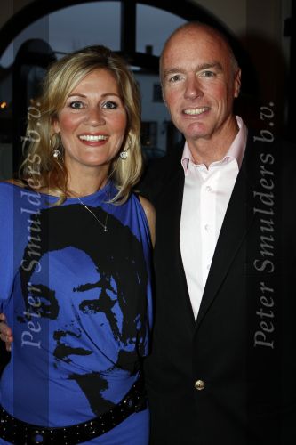 Naarden 1 april 2008
Het arsenaal van Jan des Bouvrie bestaat 15 jaar. Ferdi Bolland met vrouw