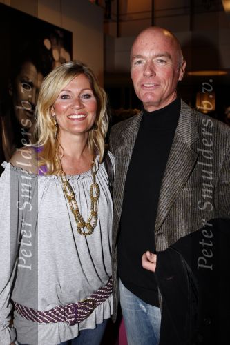 Bussum 5 maart 2008
Uitreiking gouden harpen in het spant in bussum. Ferdi Bolland met zijn vrouw
Peter Smulders bv