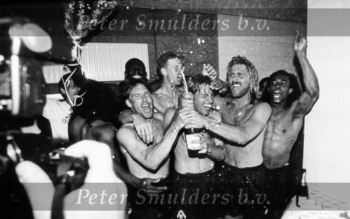 Groningen, 31 Mei 1993
Feyenoord is Landskampioen door met 5-0 te winnen van FC Groningen
Op de foto Ruud Heus, Rob Witschge, John de Wolf, Regi Blinker, John v Loen en bijna onzichtbaar linksachter Josef Kiprich