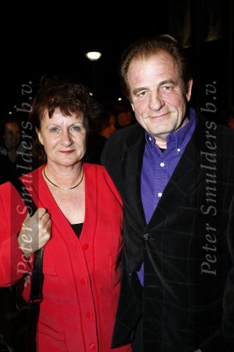 Bussum 25 februari 2008
Premiere Simone Kleinsma in het spant in bussum. Filip Boluyt met vrouw
Peter Smulders bv