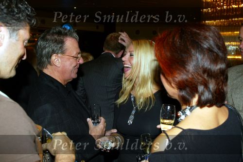 Scheveningen 30 september 2003
Society brunch in het holland casino scheveningen
fiona hering in gesprek met Frans Molenaar