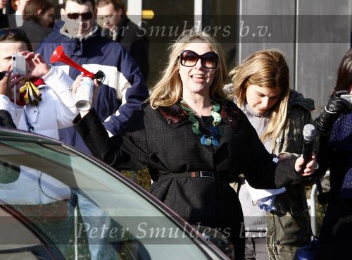 Amsterdam 31 januari 2009
Fajah Lourens Lieke v Lexmond en Renate Verbaan doen mee aan race met de nieuwe Toyota iq op de parkeerplaats bij het Okura. Fiona Hering presenteert het geheel
Peter Smulders bv