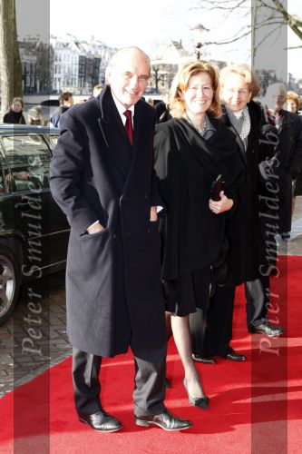 Amsterdam 1 februari 2008
Koningin Beatrix (70jaar) en Prinses Margriet (65 jaar) vieren hun verjaardag in Carre. Frank Houben met zijn vrouw