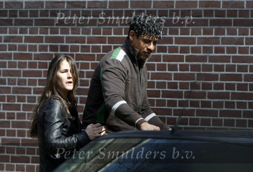 Amsterdam 13 april 2009
Frank Rijkaard met zijn nieuwe vriendin Stephanie Fransen. Ze vertrekken bij zijn nieuwe huis en gaan lunchen bij het Hilton hotel.
Peter Smulders bv