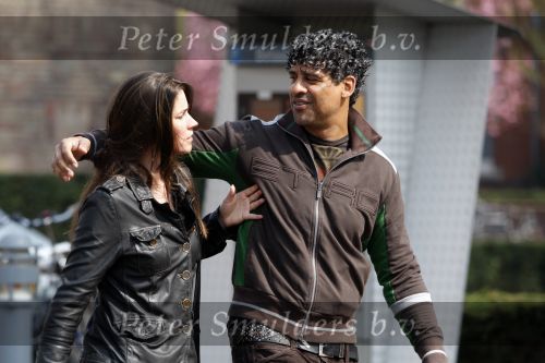 Amsterdam 13 april 2009
Frank Rijkaard met zijn nieuwe vriendin Stephanie Fransen. Ze vertrekken bij zijn nieuwe huis en gaan lunchen bij het Hilton hotel.
Peter Smulders bv