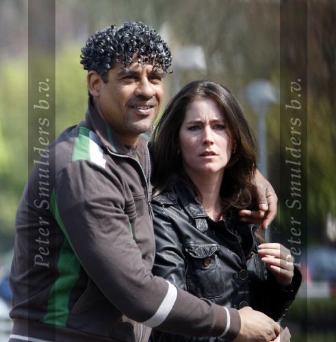 Amsterdam 13 april 2009
Frank Rijkaard met zijn nieuwe vriendin Stephanie Fransen. Ze vertrekken bij zijn nieuwe huis en gaan lunchen bij het Hilton hotel.
Peter Smulders bv