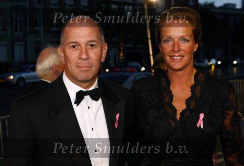 Amsterdam 29 september 2008
Pink Ribbon gala in het concert gebouw.Frank Schmitt met vriendin
Peter Smulders bv