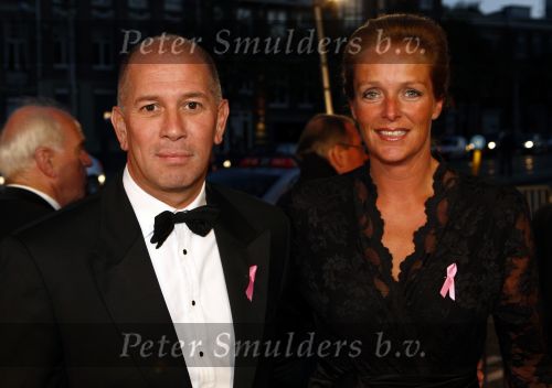 Amsterdam 29 september 2008
Pink Ribbon gala in het concert gebouw.Frank Schmitt met vriendin
Peter Smulders bv