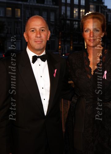 Amsterdam 29 september 2008
Pink Ribbon gala in het concert gebouw.Frank Schmitt met vriendin
Peter Smulders bv