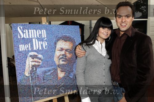 Loenen aan de Vecht 1 november 2007
presentatie duetten cd van Andre Hazes bij restaurant het Amsterdammertje. Frans en Roxeanne Hazes
Peter Smulders bv