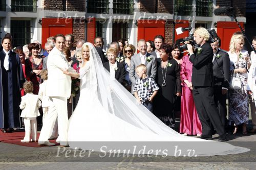 Fijnaart Willemstad 9 mei 2008
Trouwen Frans Bauer en Mariska. Christian Jan en Frans Jr zijn natuurlijk erbij.
Peter Smulders bv
