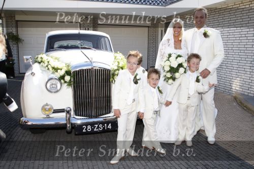 Fijnaart Willemstad 9 mei 2008
Trouwen Frans Bauer en Mariska. Christian Jan en Frans Jr zijn natuurlijk erbij.
Peter Smulders bv