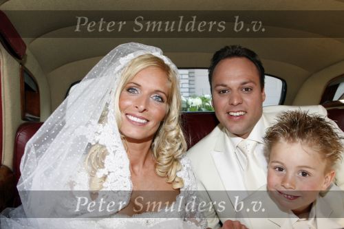 Fijnaart Willemstad 9 mei 2008
Trouwen Frans Bauer en Mariska. Christian Jan en Frans Jr zijn natuurlijk erbij.
Peter Smulders bv