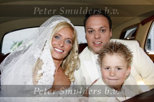 Fijnaart Willemstad 9 mei 2008
Trouwen Frans Bauer en Mariska. Christian Jan en Frans Jr zijn natuurlijk erbij.
Peter Smulders bv