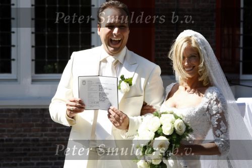 Fijnaart - Willemstad 9 mei 2008
Frans Bauer en Mariska Bauer trouwen. 
Christiaan Frans jr en Jan zijn er natuurlijk bij.
