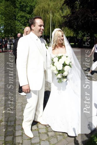 Fijnaart - Willemstad 9 mei 2008
Frans Bauer en Mariska Bauer trouwen. 
Christiaan Frans jr en Jan zijn er natuurlijk bij.