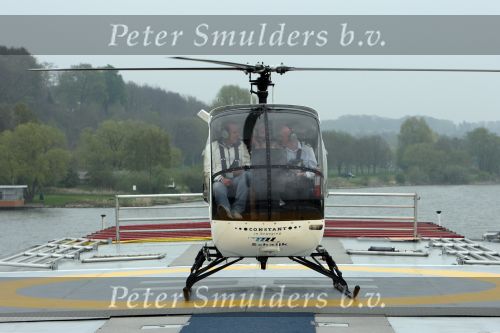 Oosterbeek, 24 April 2008
Frans Bauer komt samen met zijn a.s. vrouw Mariska Bauer aan met de helicopter.
Zij zijn gelandt op de huwelijksboot de \