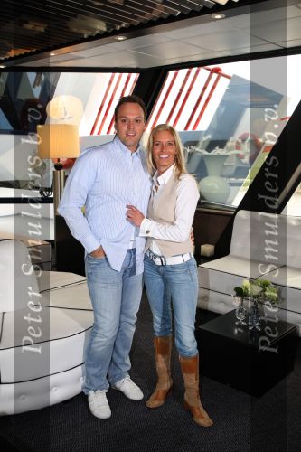 Oosterbeek, 24 April 2008
Frans Bauer komt samen met zijn a.s. vrouw Mariska Bauer aan met de helicopter.
Zij zijn gelandt op de huwelijksboot de \