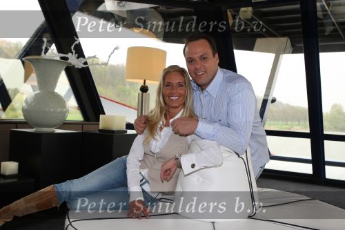Oosterbeek, 24 April 2008
Frans Bauer komt samen met zijn a.s. vrouw Mariska Bauer aan met de helicopter.
Zij zijn gelandt op de huwelijksboot de \