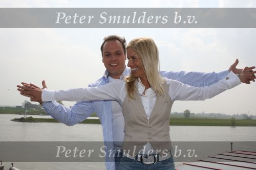 Oosterbeek, 24 April 2008
Frans Bauer komt samen met zijn a.s. vrouw Mariska Bauer aan met de helicopter.
Zij zijn gelandt op de huwelijksboot de \