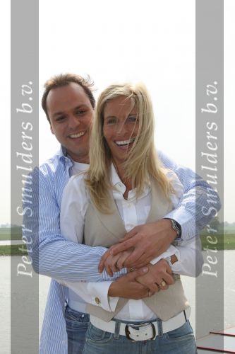 Oosterbeek, 24 April 2008
Frans Bauer komt samen met zijn a.s. vrouw Mariska Bauer aan met de helicopter.
Zij zijn gelandt op de huwelijksboot de \